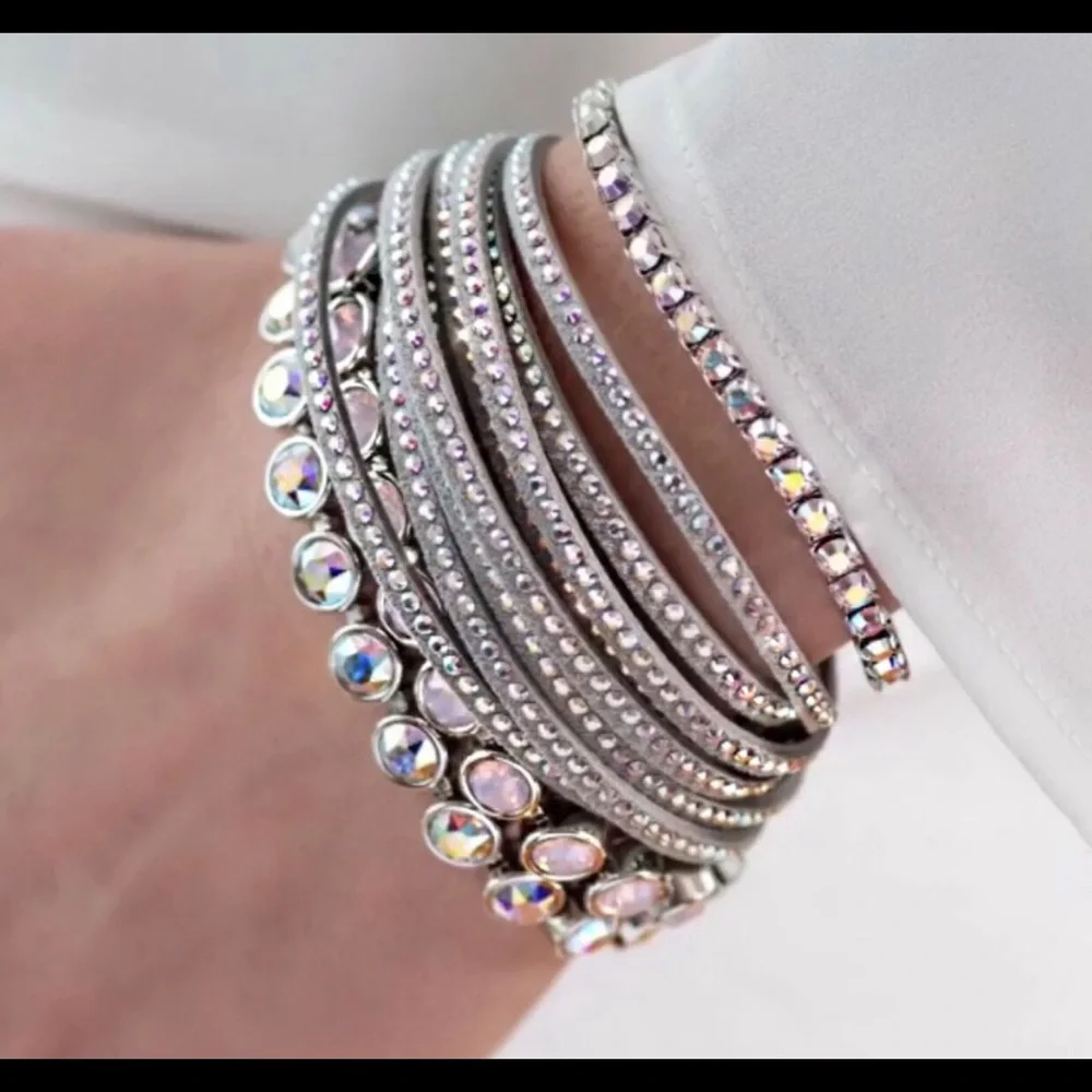 Touchstone Crystal by Swarovski stretch bracelet in aurore boreale new in pouch - Picture 2 of 4